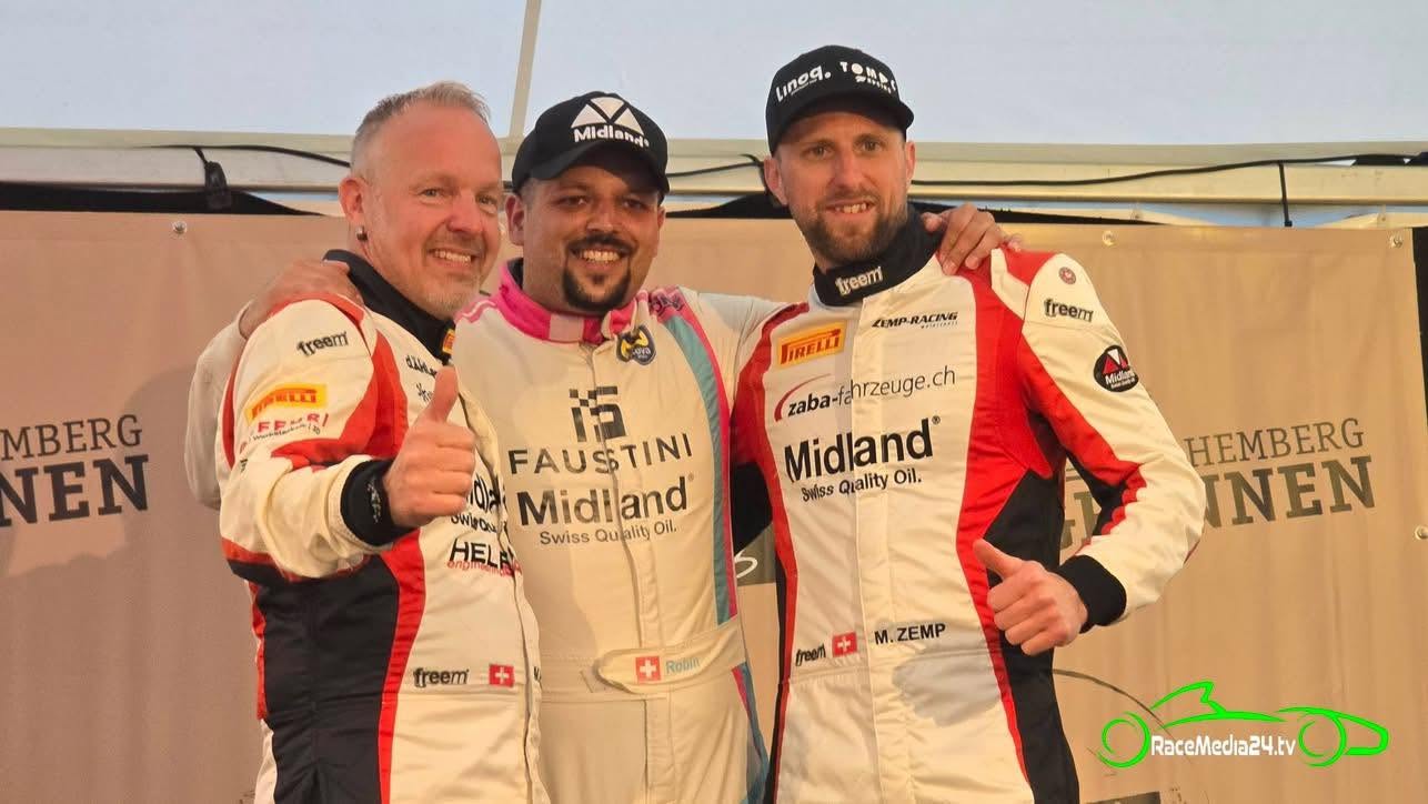 faustini podium.jpg
